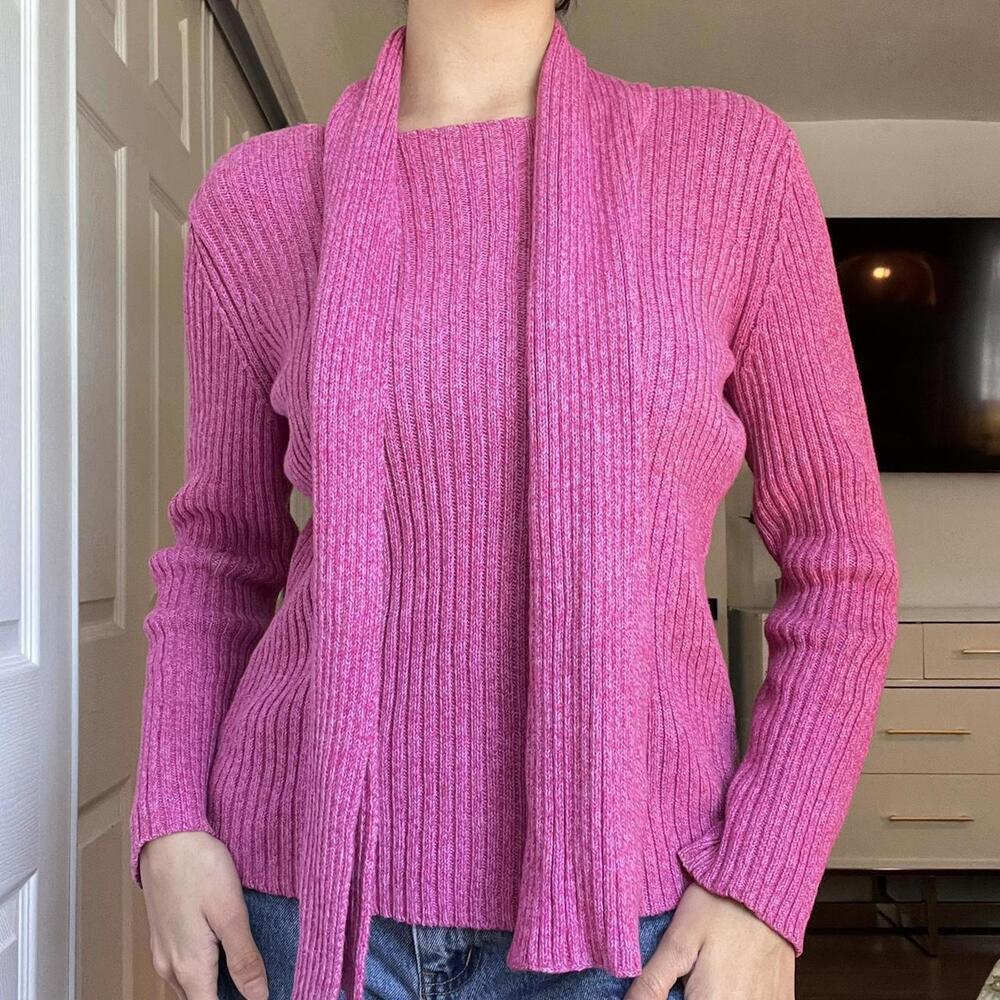 Vintage Petite Sophisticate Pink Ribbed Knit Top with Detachable Scarf